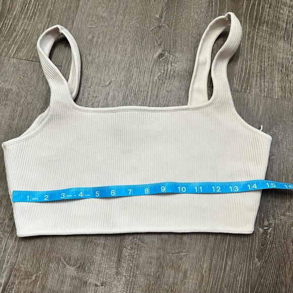 Kendall & Kylie crop tank - Picture 2 of 7